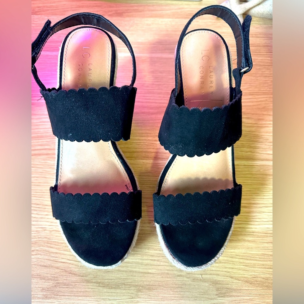 Lauren Conrad Black Scalloped Wedge Sandals